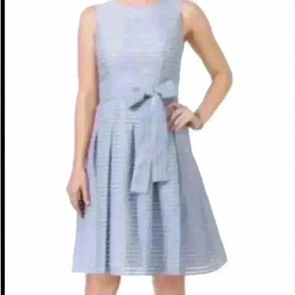 Tommy Hilfiger dress - Picture 1 of 6